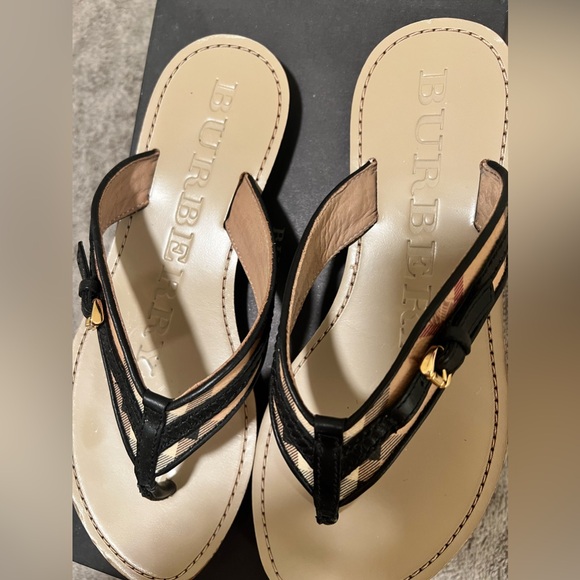 BURBERRY SANDALS - Picture 4 of 9